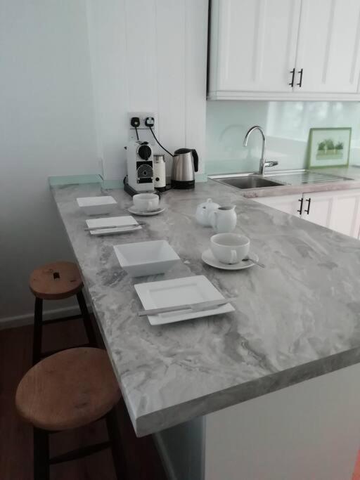 Cornwall Family Friendly Villa With Free Use Of Pool, Soft Play, Mini Golf, Tennis, Gym, Fitness Classes, Sauna And Ice Baths New Quay Eksteriør bilde