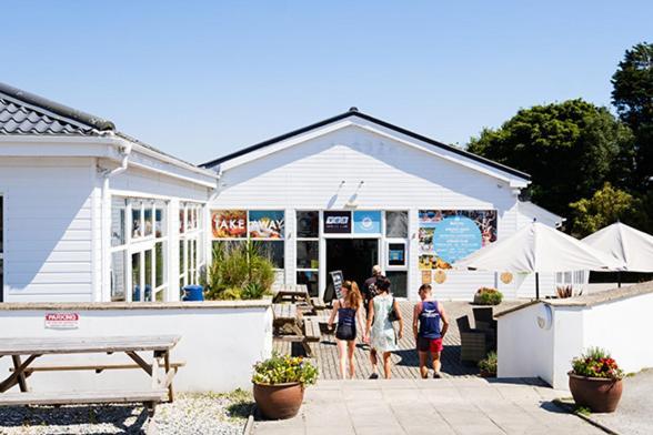 Cornwall Family Friendly Villa With Free Use Of Pool, Soft Play, Mini Golf, Tennis, Gym, Fitness Classes, Sauna And Ice Baths New Quay Eksteriør bilde